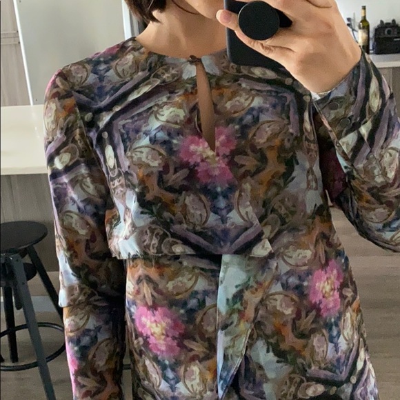 Dress - Picture 2 of 8